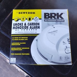 BRK First Alert Photoelectric/lonization Smoke Alarm/Carbon Monoxide Hardwired